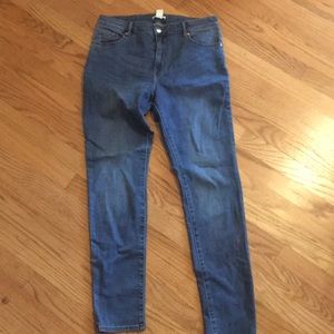 Light wash jeans